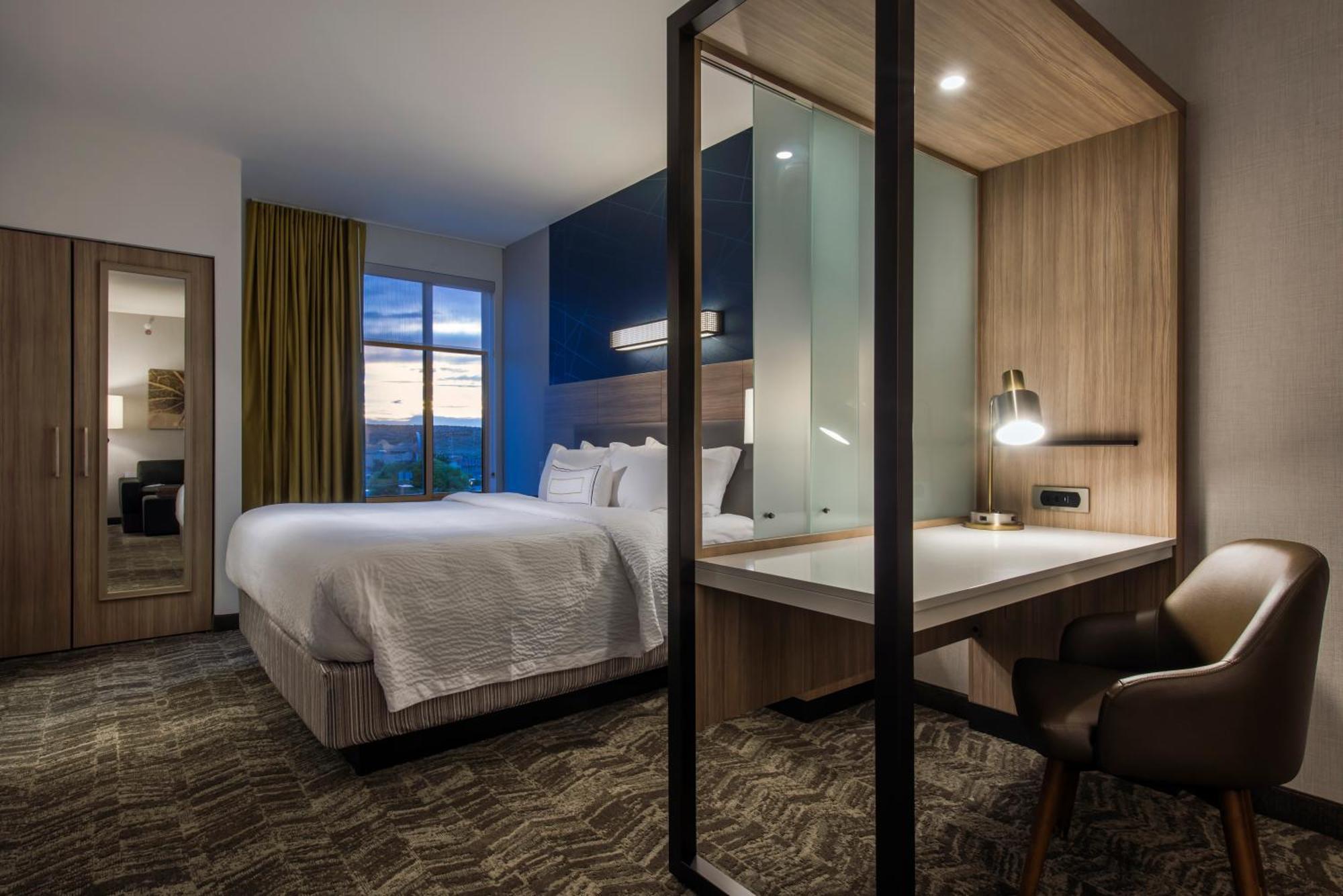 Springhill Suites By Marriott Gallup Exterior photo